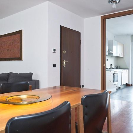 Italianway-Zanella Apartment มิลาน ภายนอก รูปภาพ