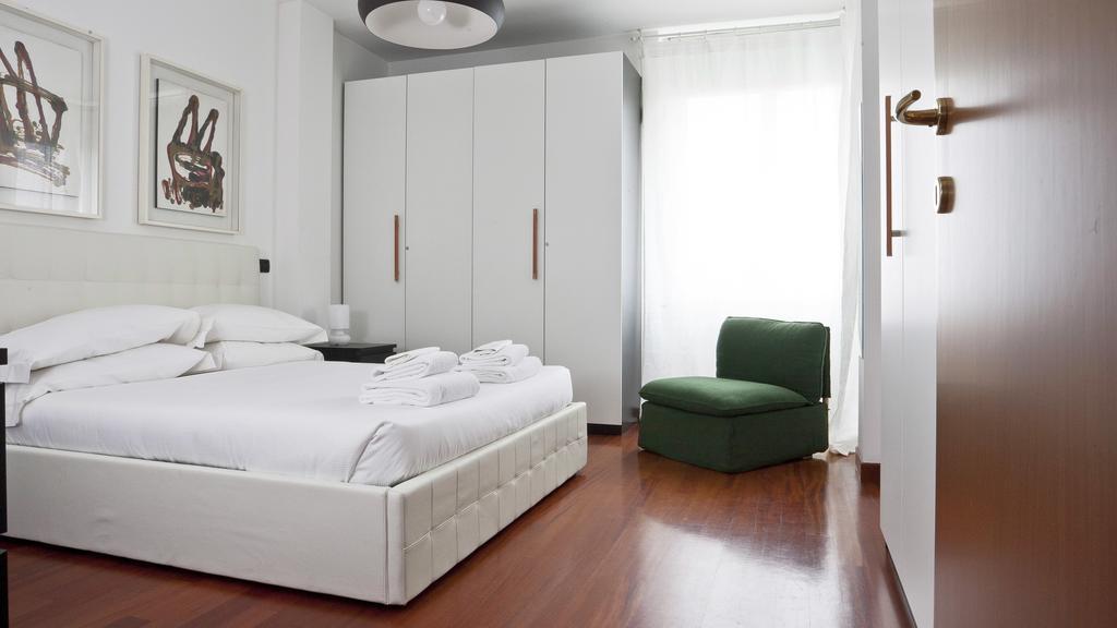 Italianway-Zanella Apartment มิลาน ภายนอก รูปภาพ