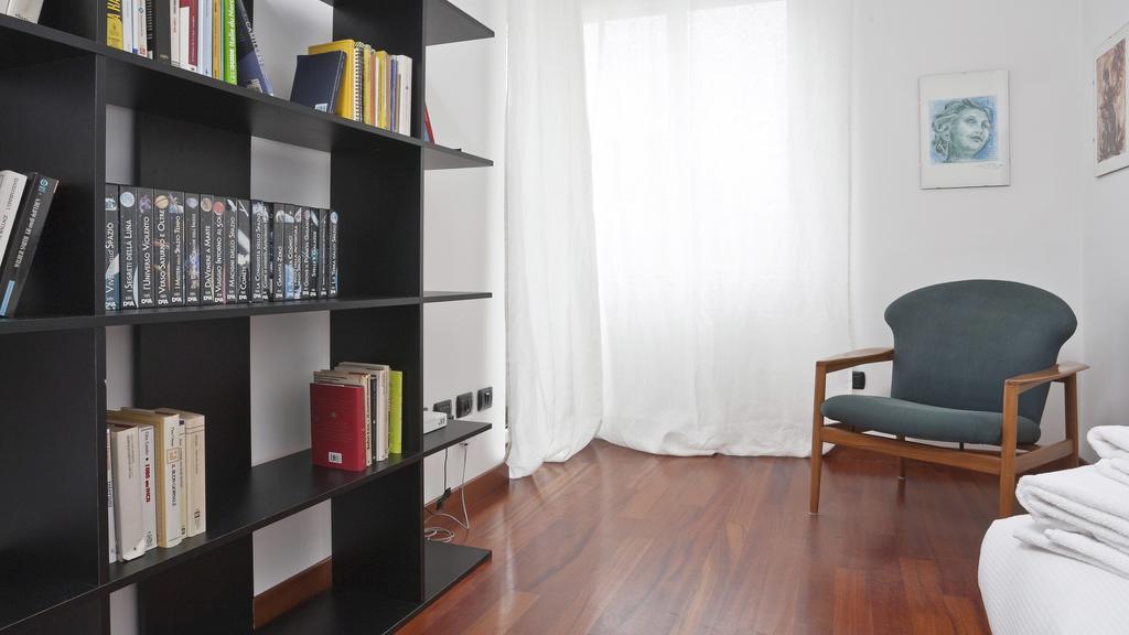 Italianway-Zanella Apartment มิลาน ภายนอก รูปภาพ