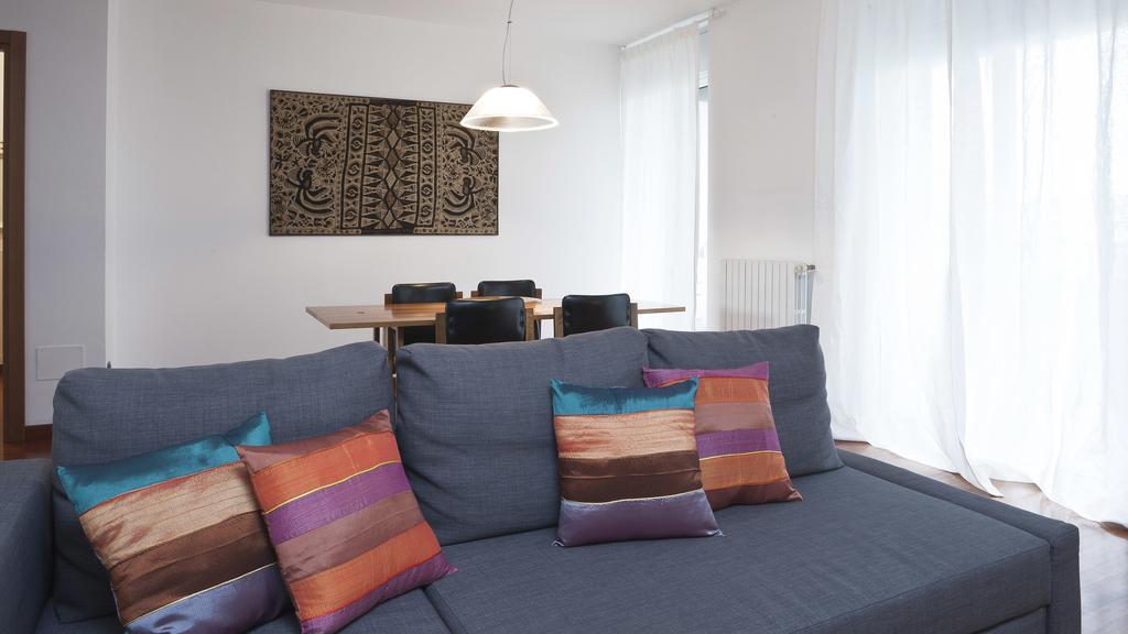 Italianway-Zanella Apartment มิลาน ภายนอก รูปภาพ